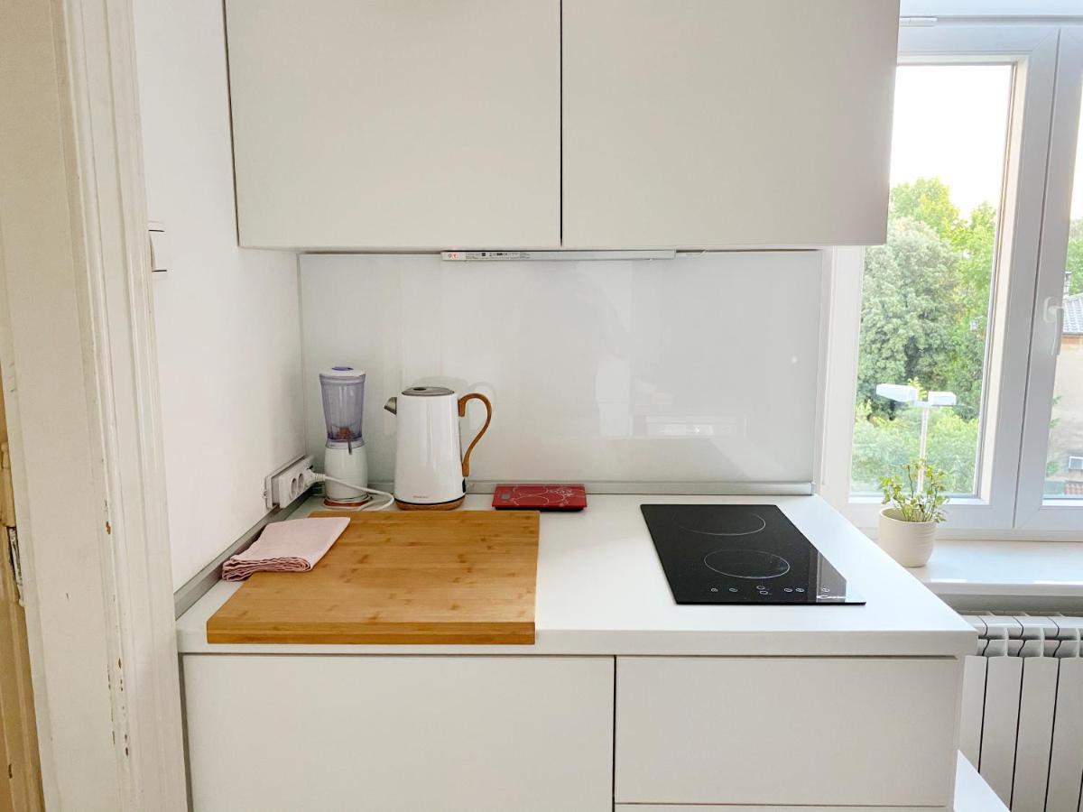 Bright Apartment 45M2 - Free Parking - Wifi 리예카 외부 사진